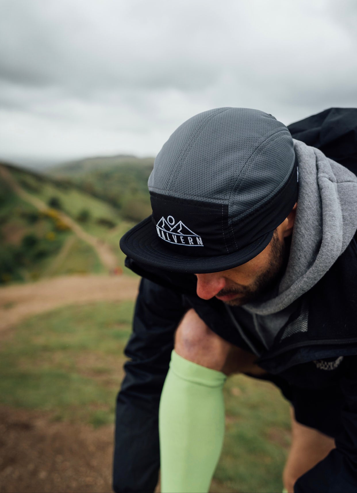 Pinnacle Peak - Black / Dark Grey