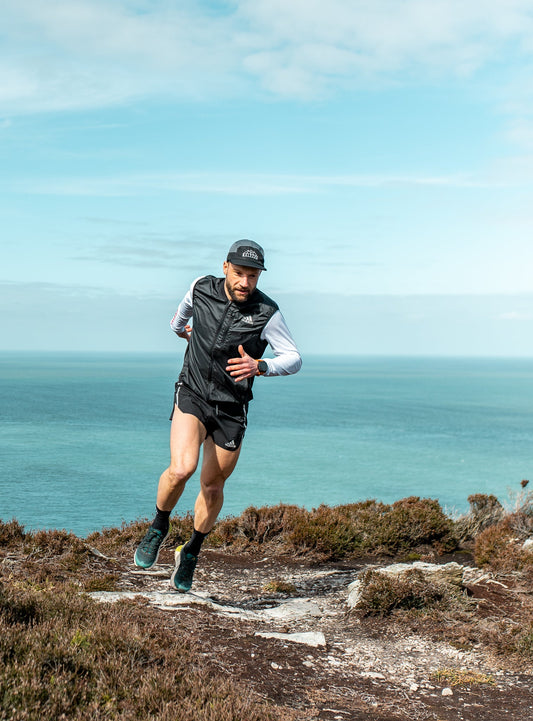 Pinnacle Peak - Black / Dark Grey